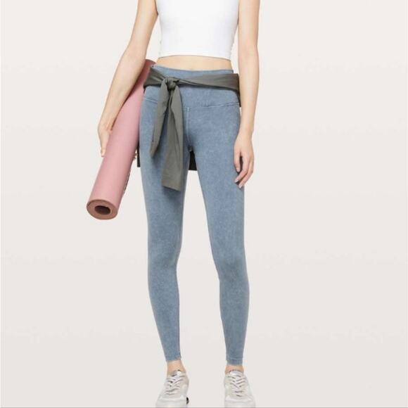 Lululemon Washed Moon Blue Wunder Under High-Rise Tight 25" Leggings 4 - Picture 10 of 10